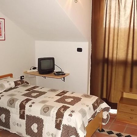 B&B I Tre Nuraghi Macomer Habitación foto